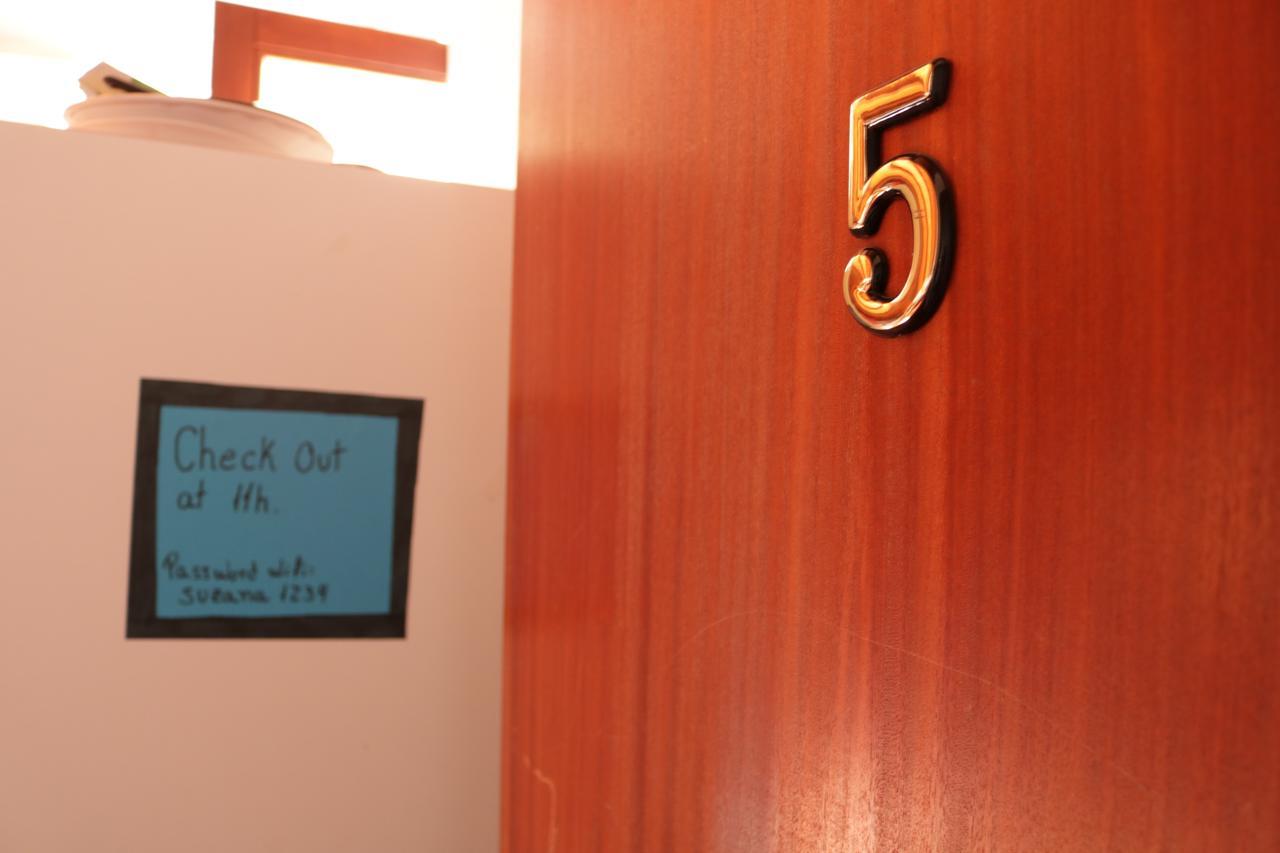 Hostel Alma 2 Пореч Экстерьер фото