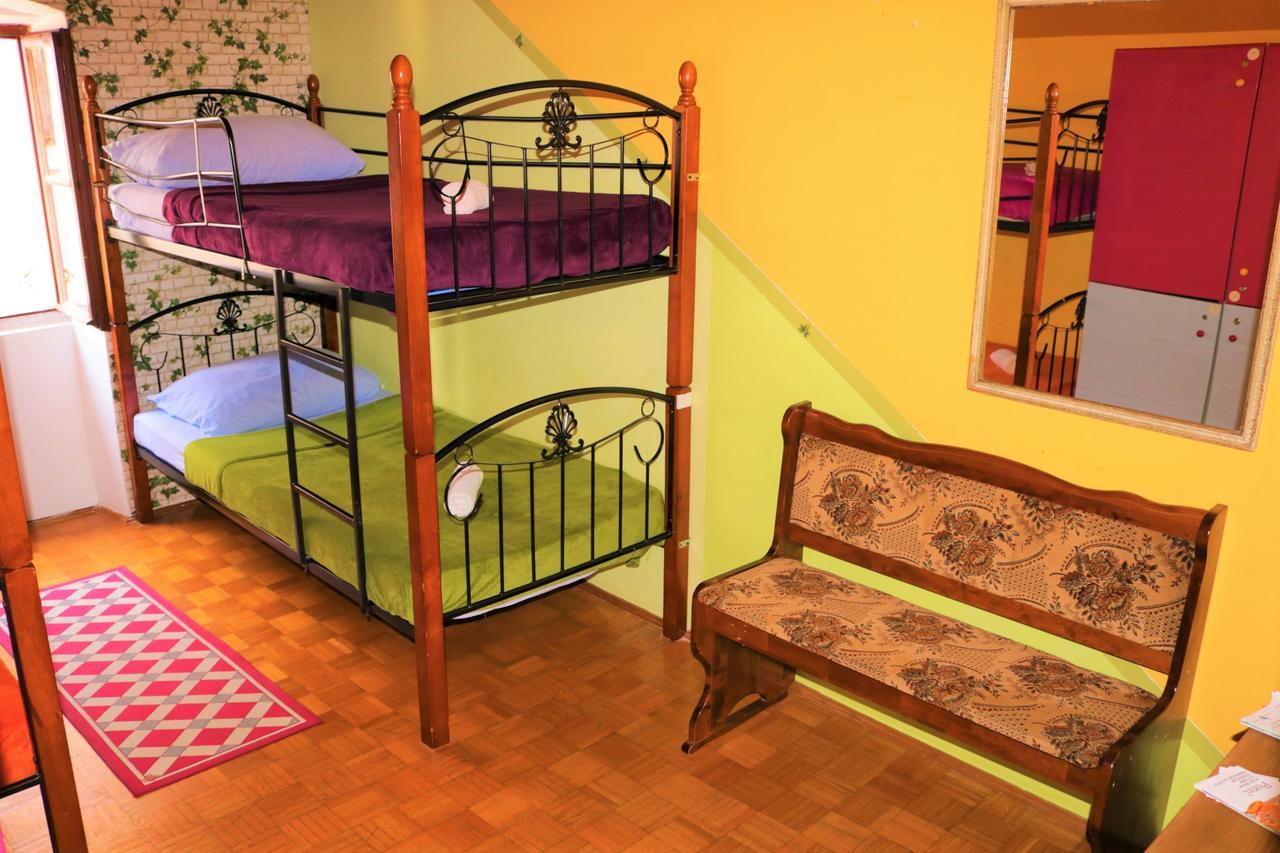 Hostel Alma 2 Пореч Экстерьер фото